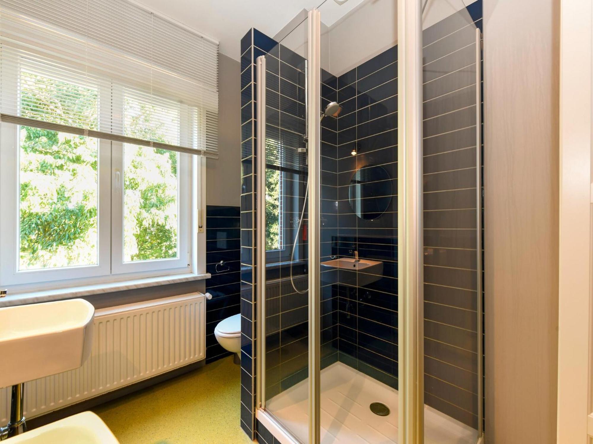 Spacious Holiday Home With Garden Nieuwpoort Exteriör bild